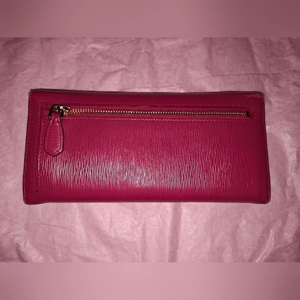 Prada basic essentials