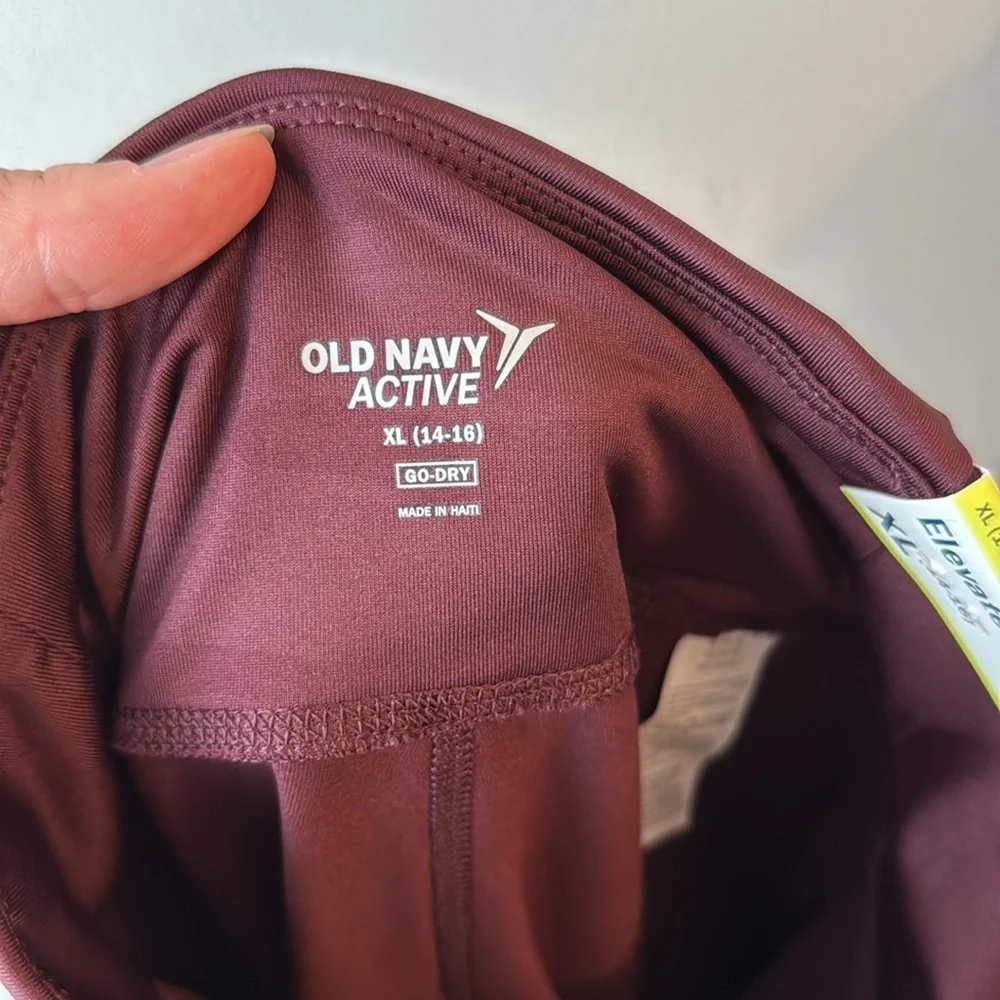 NWT Old Navy Elevate Girls‎ red Camo Leggings