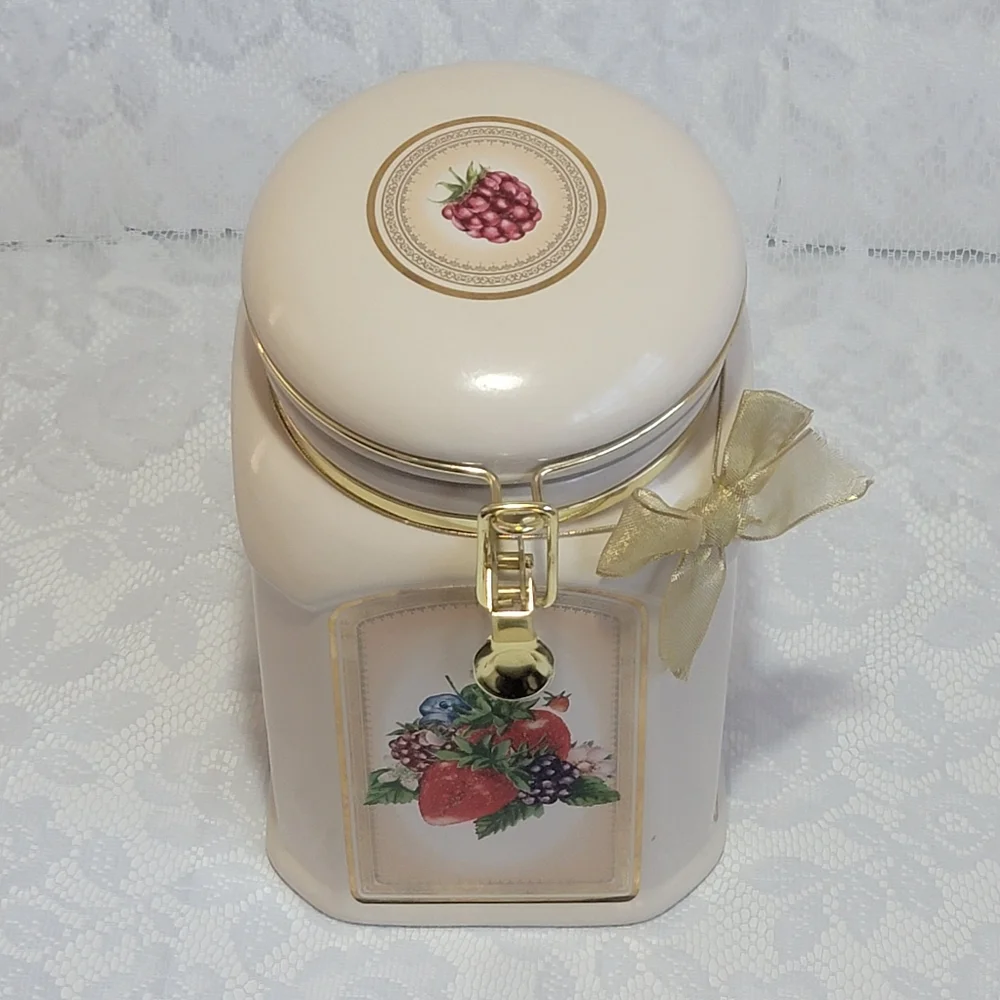 Vintage Knott's Berry Farm Ceramic Canister Cookie Jar Tilted Lid Gold Trim