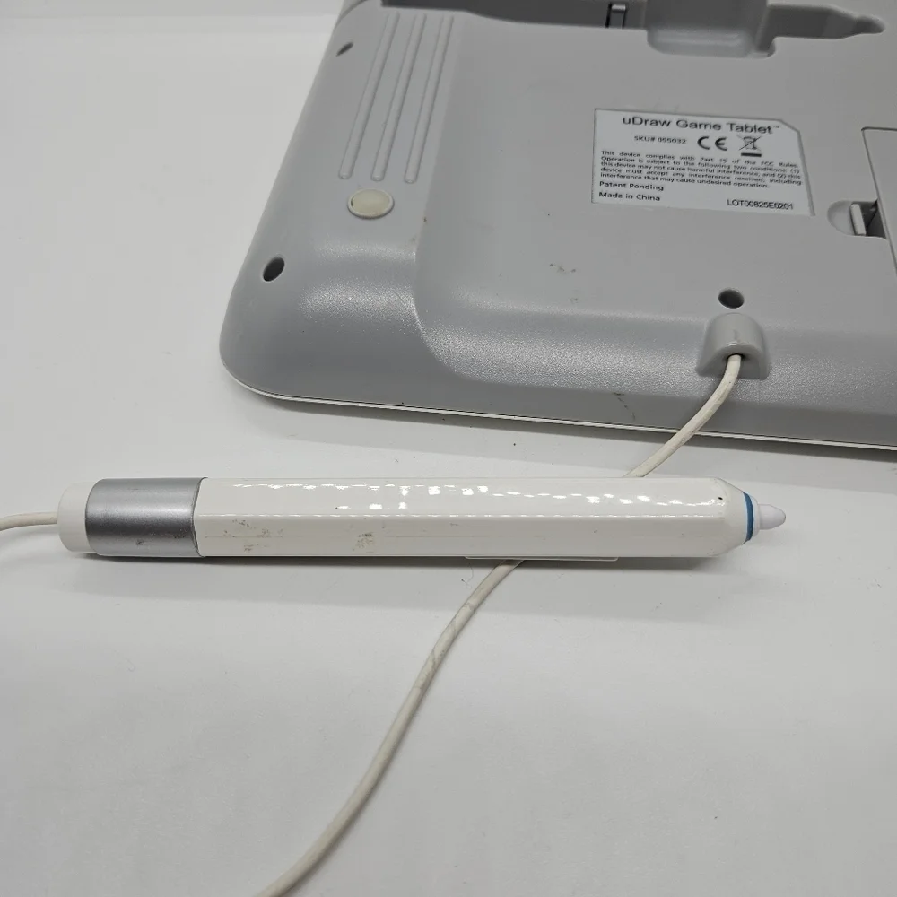 N/A white udraw