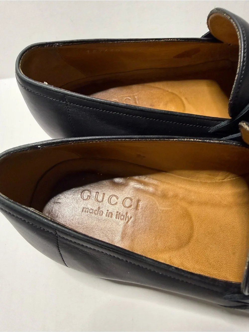Gucci sleek black