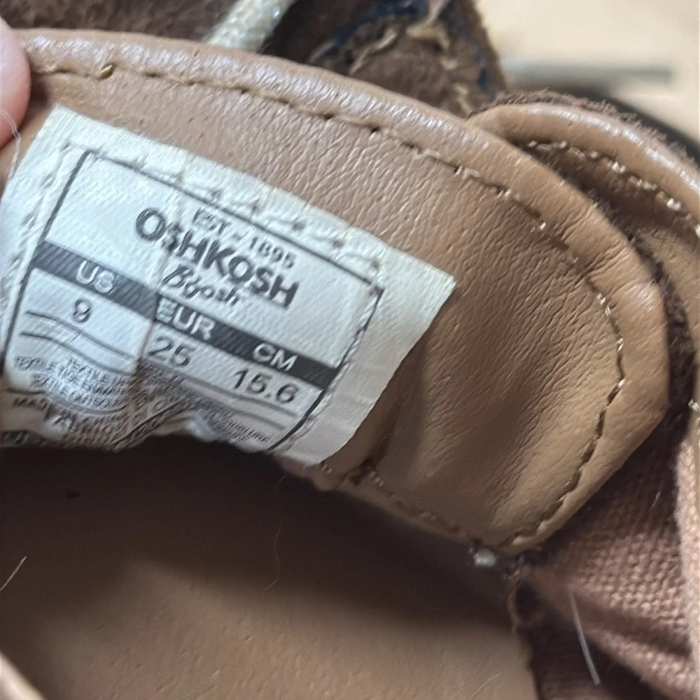 OshKosh Bgosh oshkosh suede