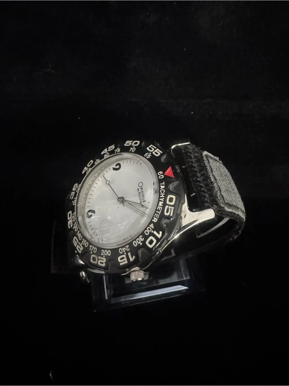 N/A classic hands black