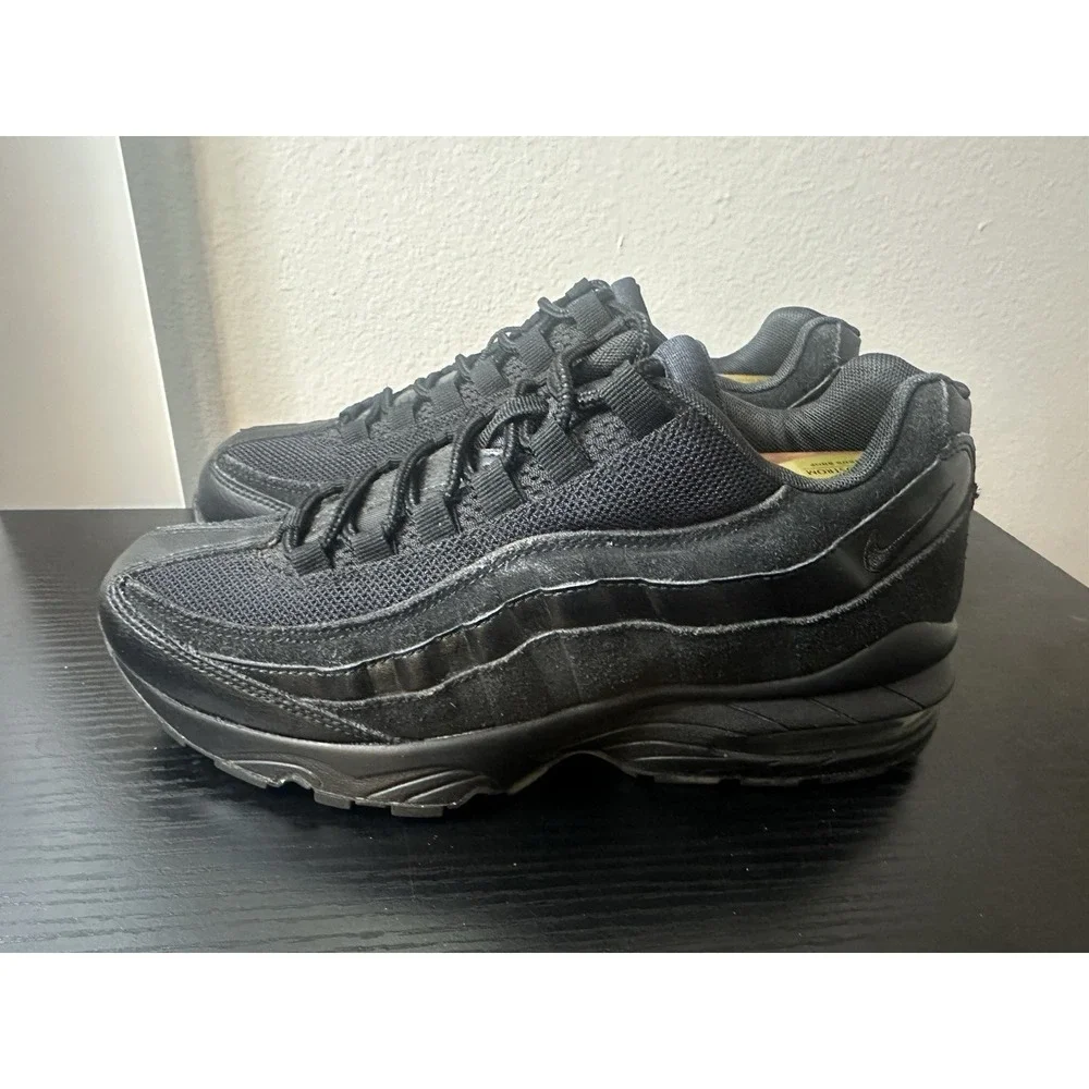 Nike pre owned