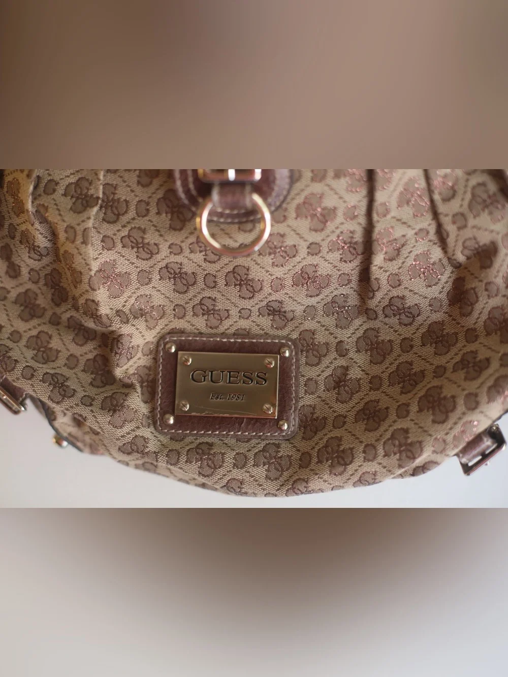 Guess classic monogram