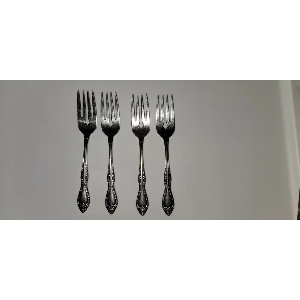 Set of 4 VTG Oneida Stainless Bourbon Salad Forks 6 1/4