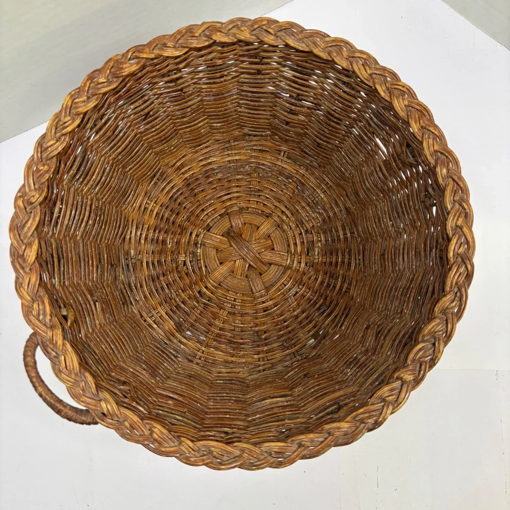Vintage Round Wicker Basket with Lid Dark Brown Woven Storage Decorative Box