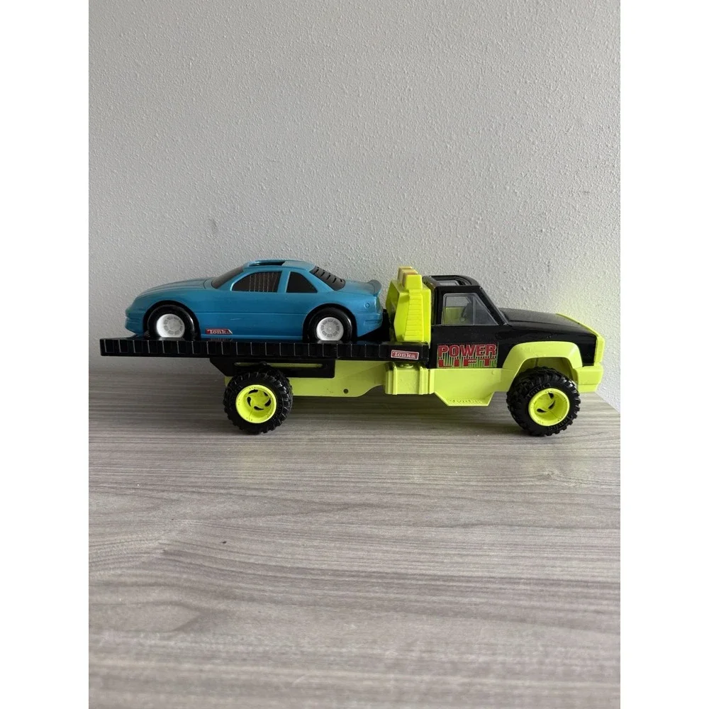Vintage 1993 Tonka Power Lift Tow Truck with Green Tonka Car Working Big 19.5