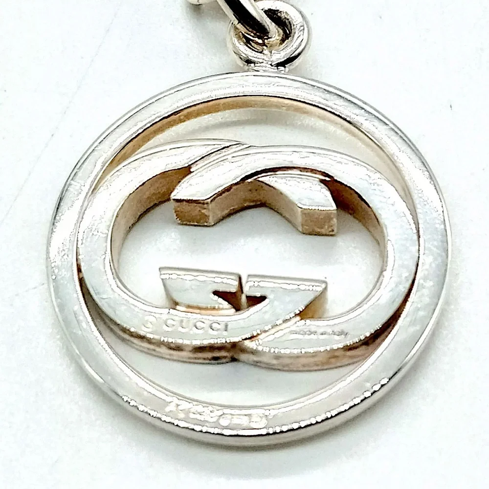 GUCCI Interlinked GG Sterling Silver Pedant on Open Link Chain 21 inches long