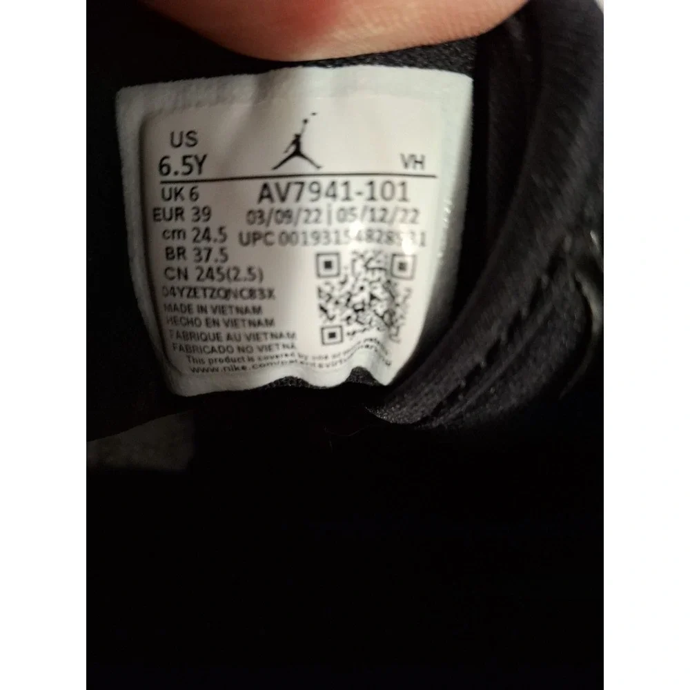 Nike jordan access