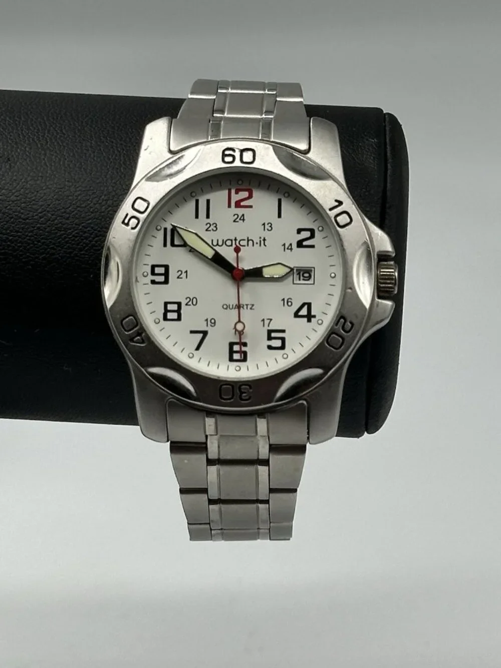 Watch-it watch it