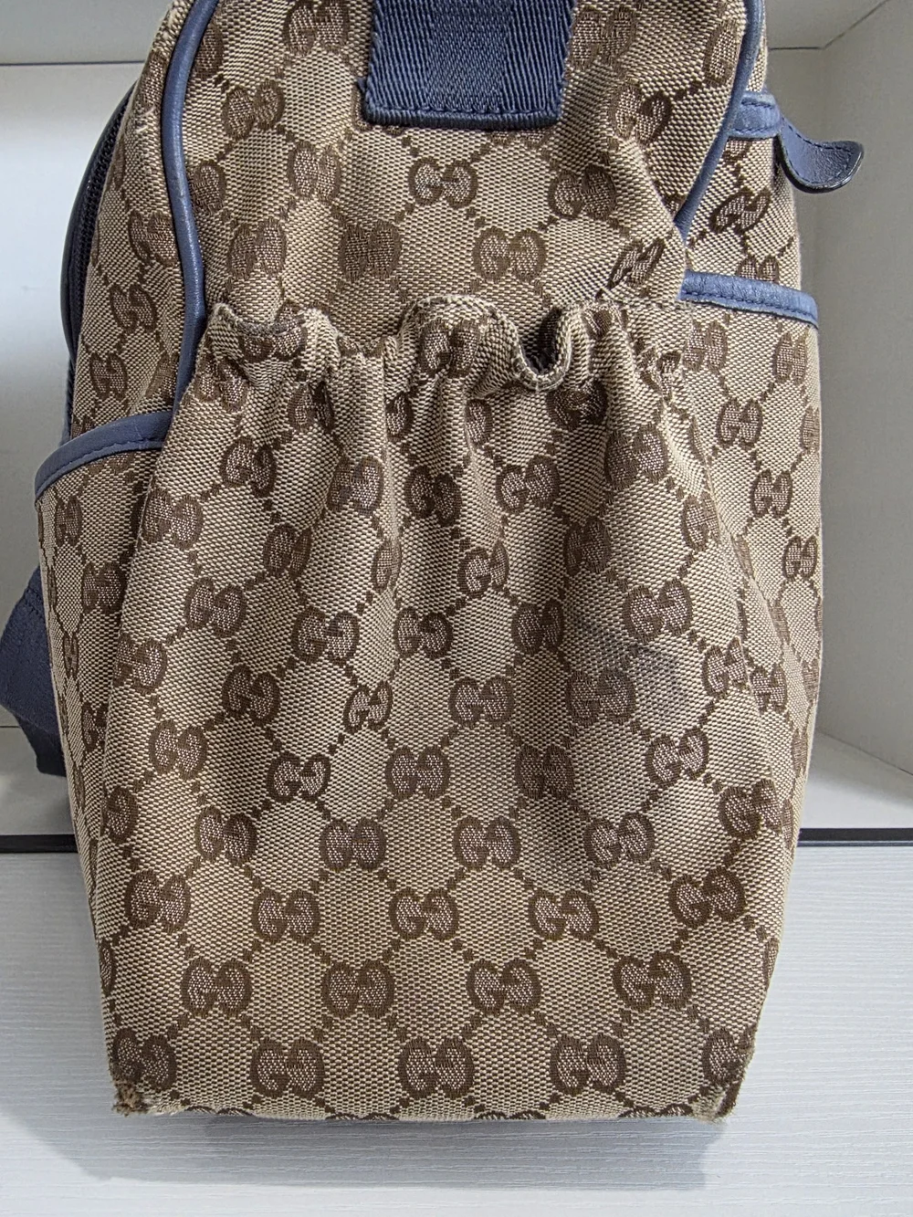 Gucci authentic shoulder