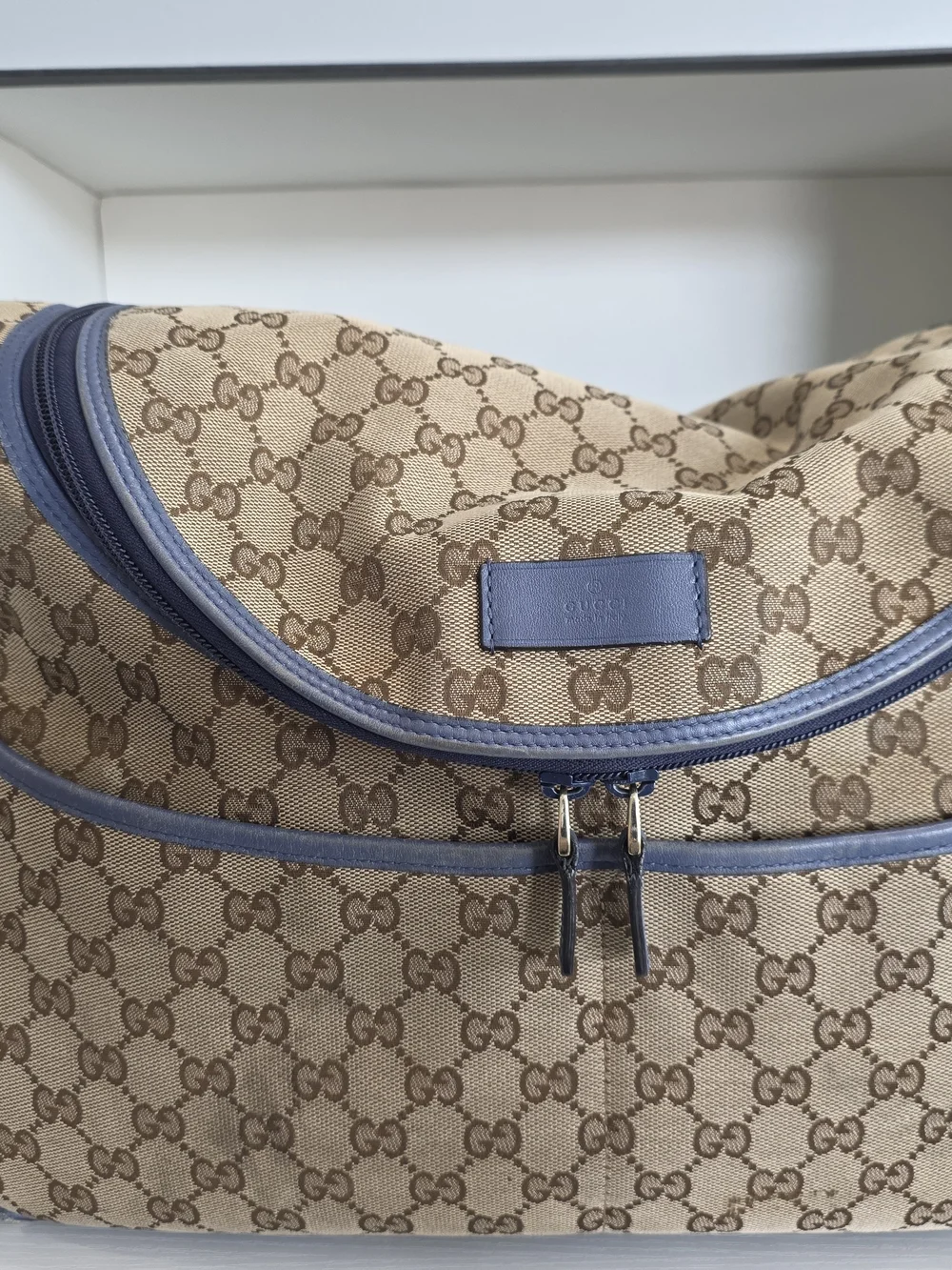 Gucci authentic shoulder