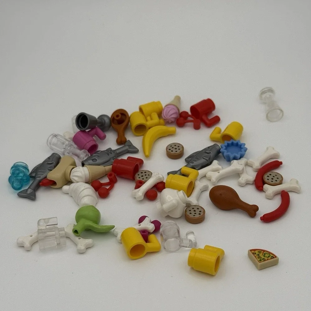 Lego piece minifigs