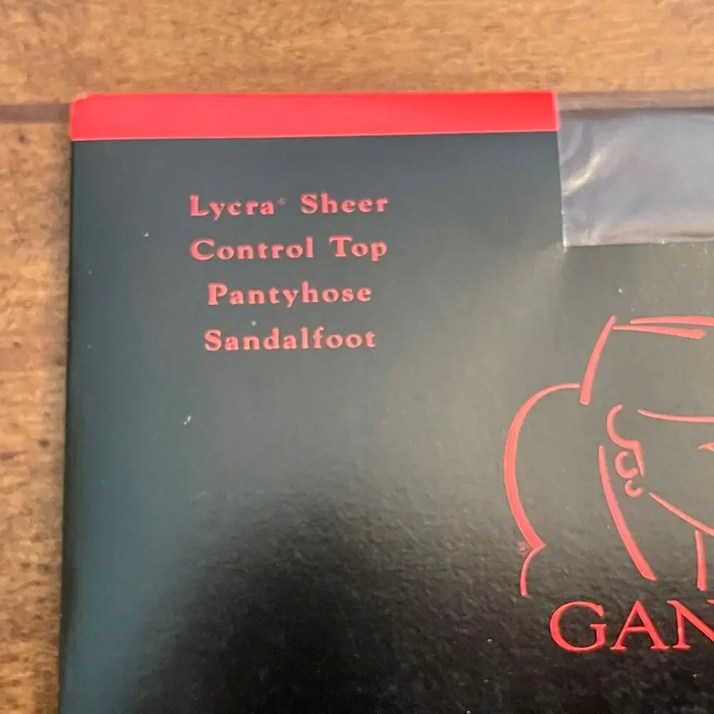 Gantos‎ Pantyhose Lycra Sheer Control Top Size: Petite Color:  Brown Sandalfoot