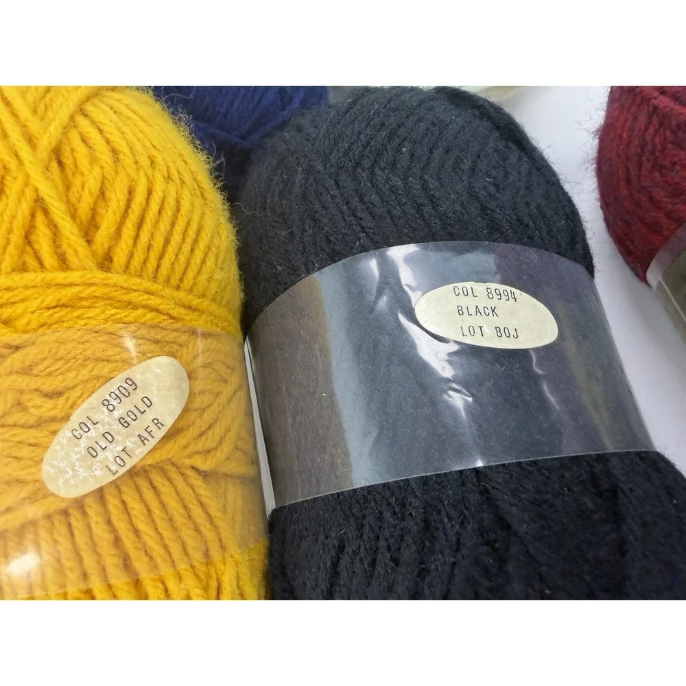 Bernat berella knitting