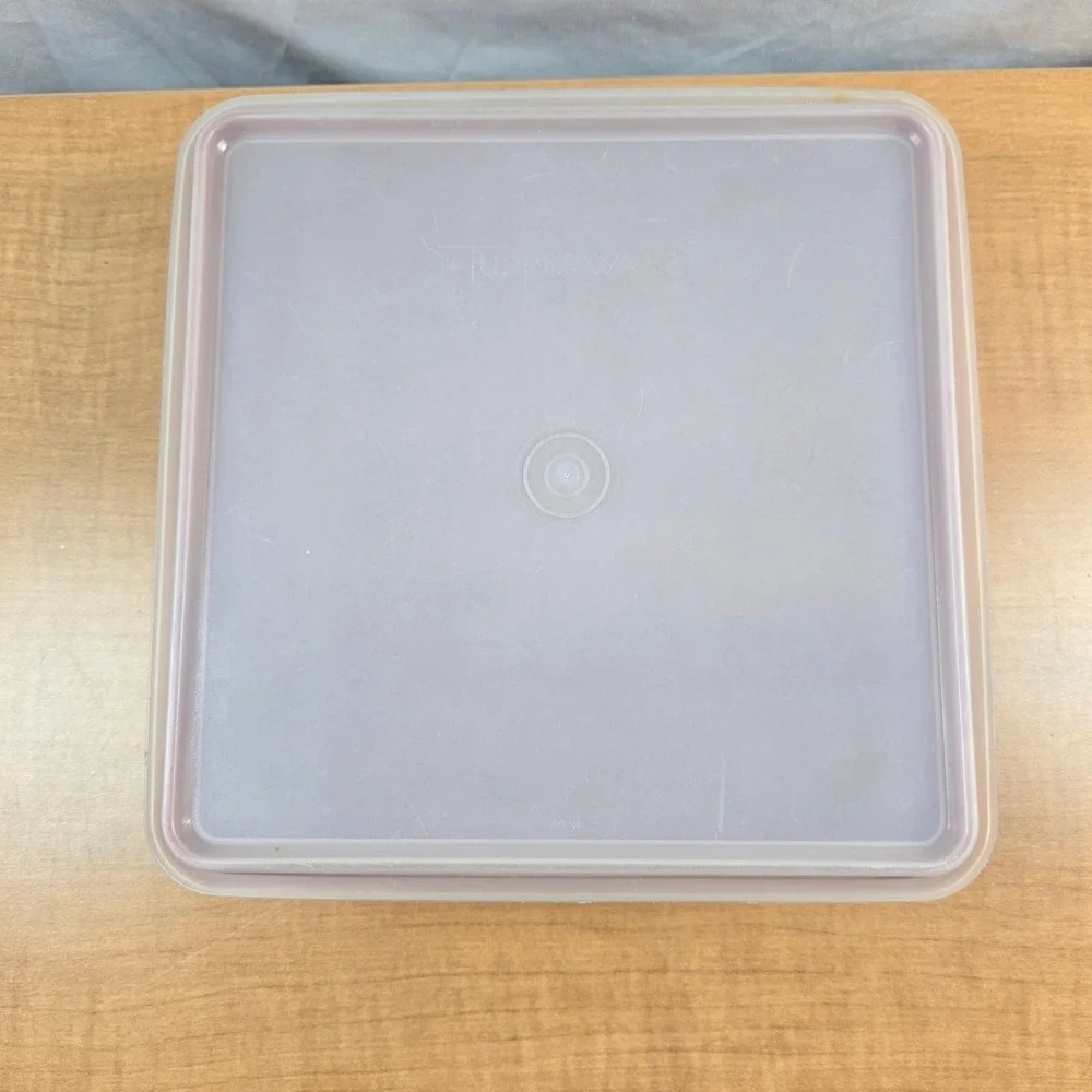 Tupperware snack brownie