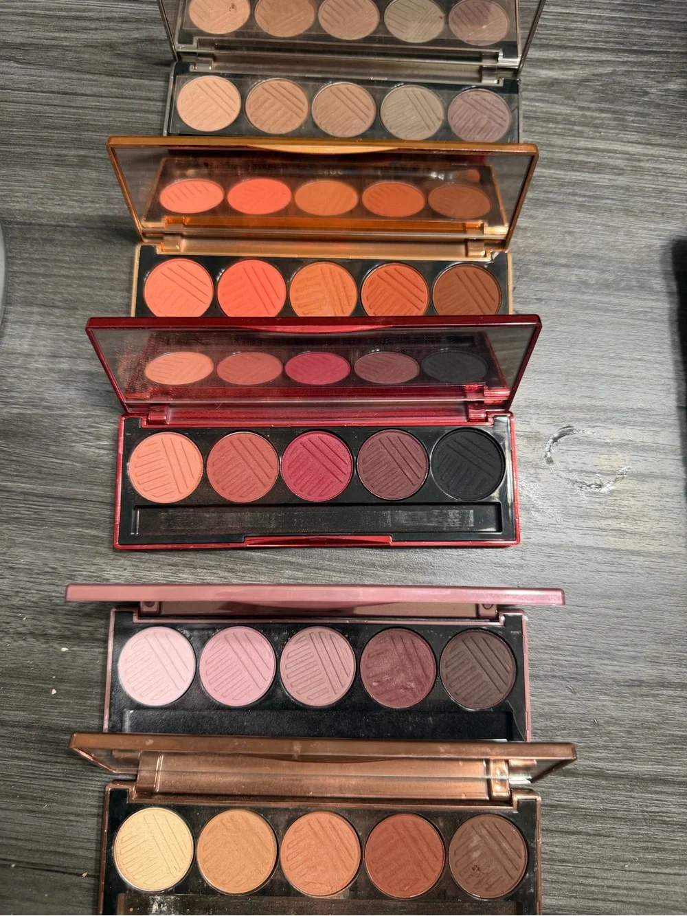 Dose of Colors brown palette
