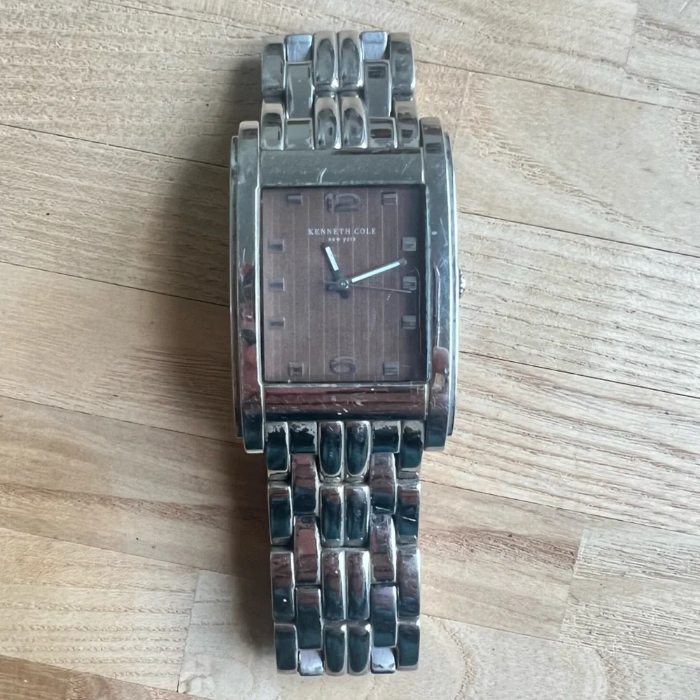 Kenneth Cole New York brand kenneth