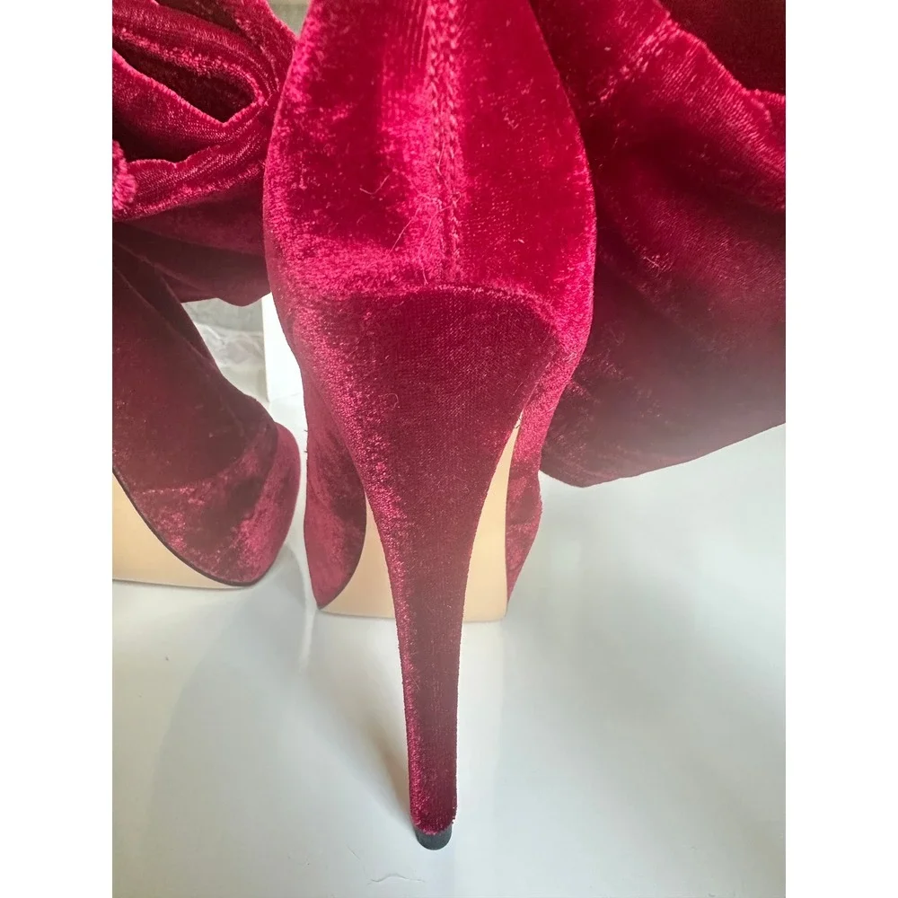bebe luxurious burgundy