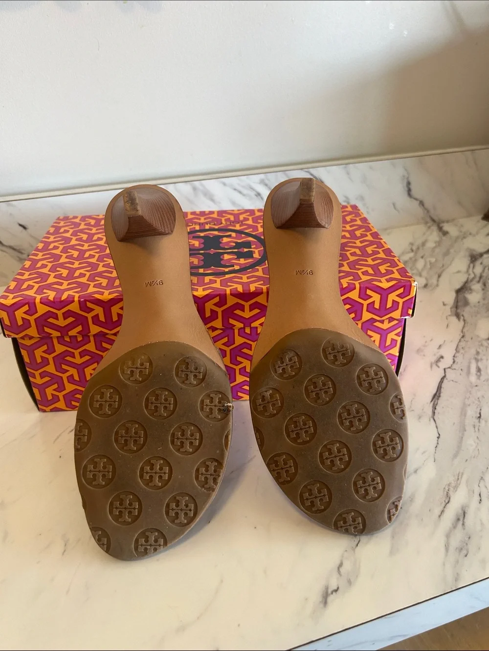 Tory Burch tory burch