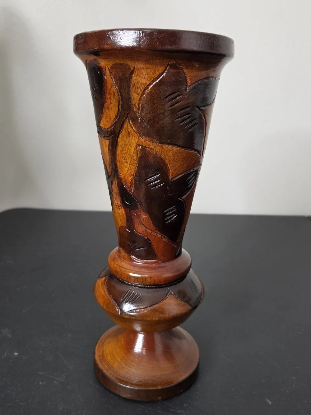 None accent decorative