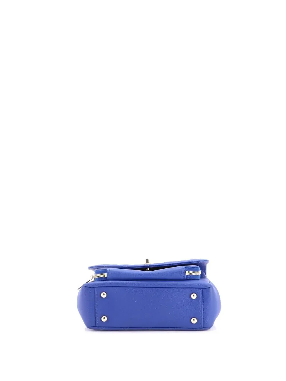 CHANEL elevate your