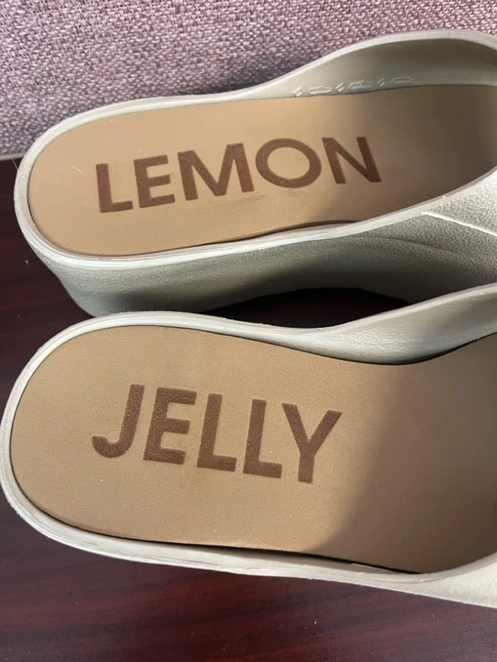 Lemon Jelly platform slide