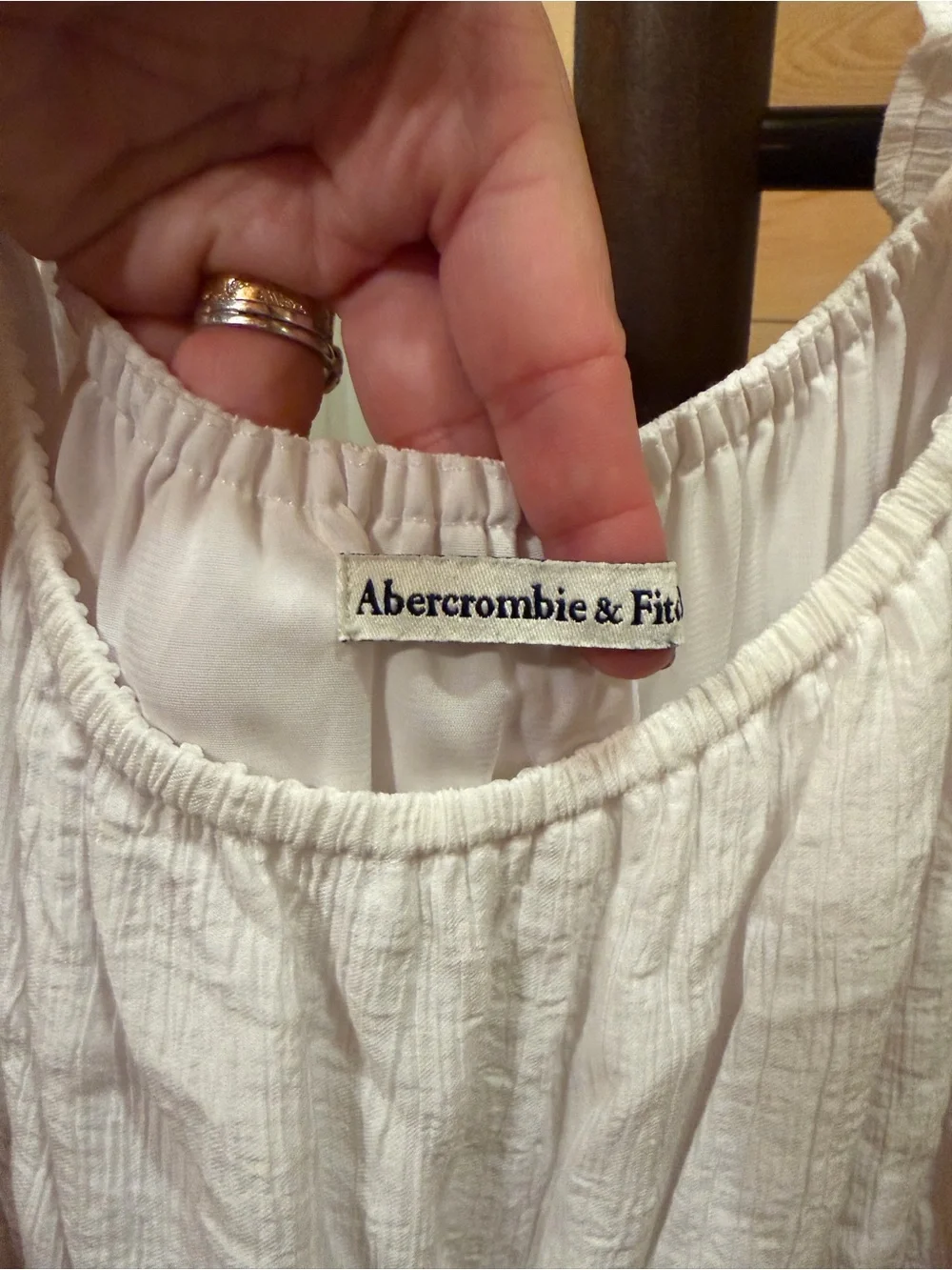 Abercrombie & Fitch soft white