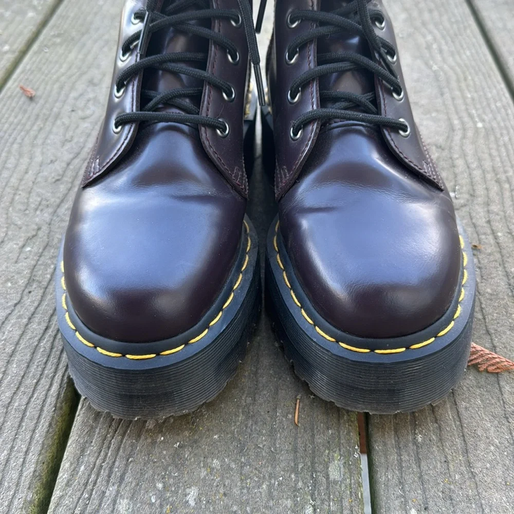 Dr. Martens reposhing this