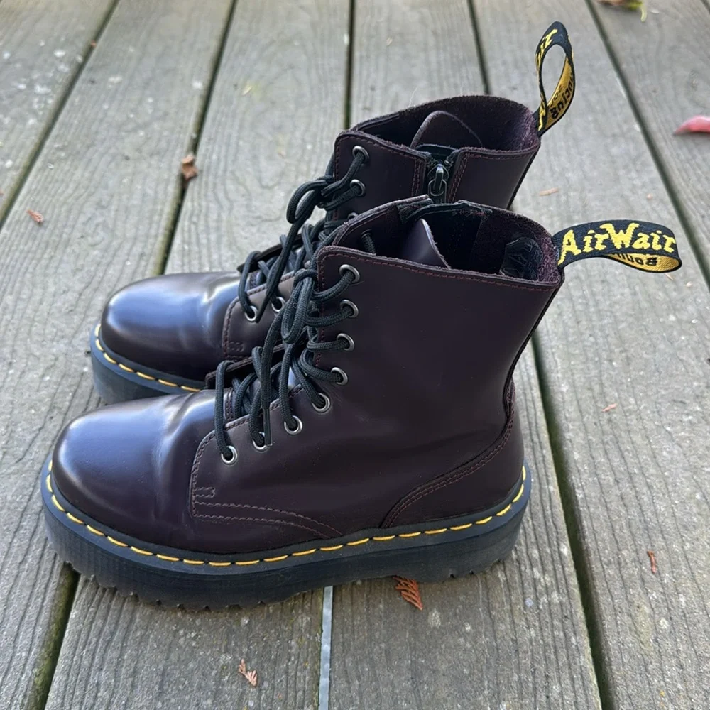 Dr. Martens reposhing this