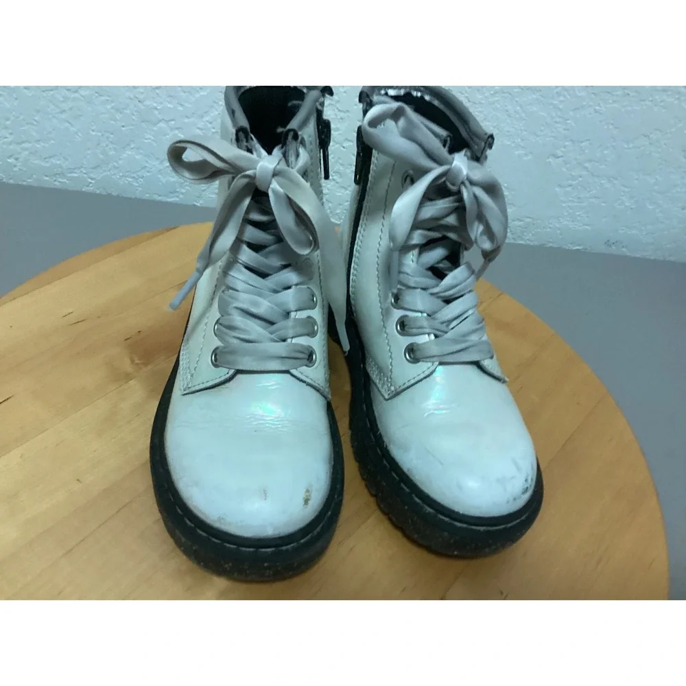Dr. Martens size us