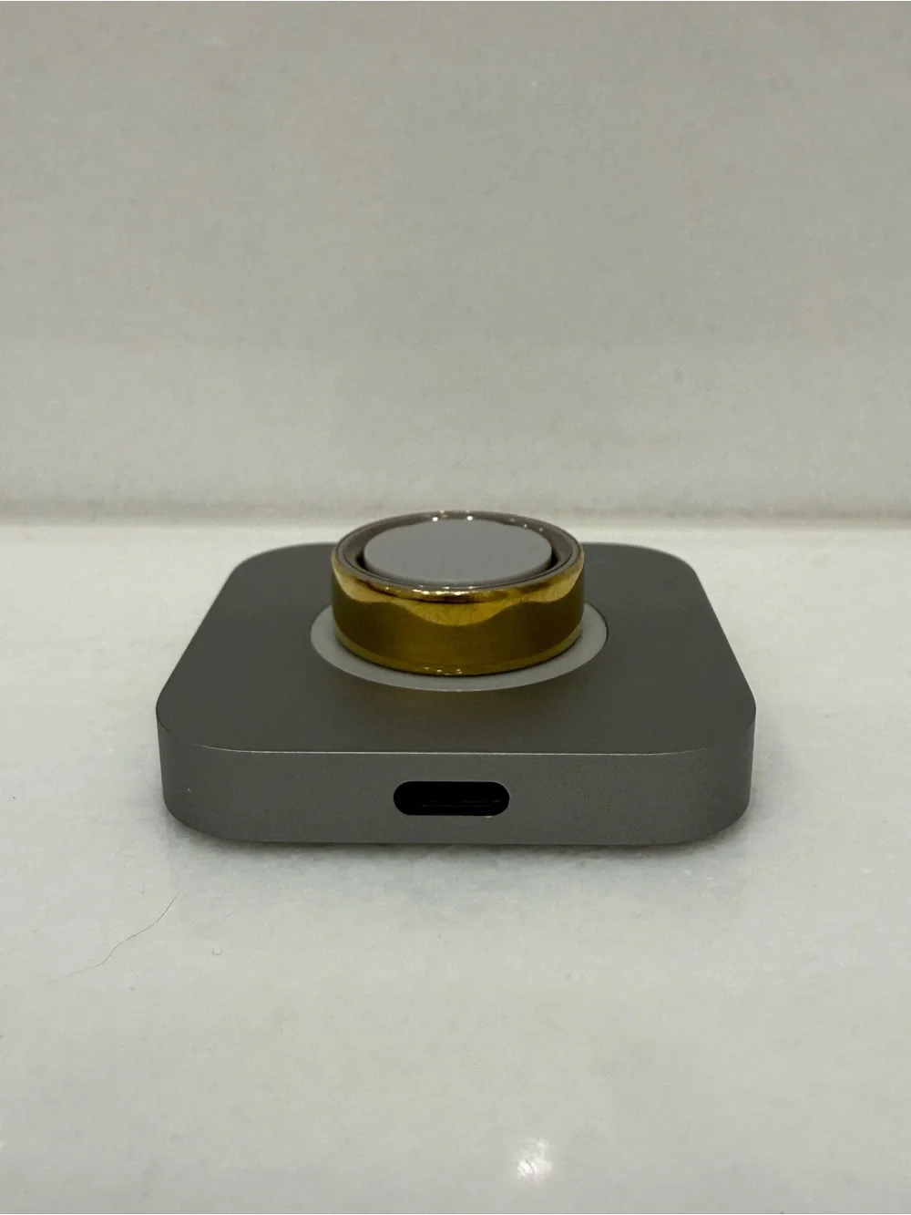 Oura Ring Gen 4 Gold Size 8