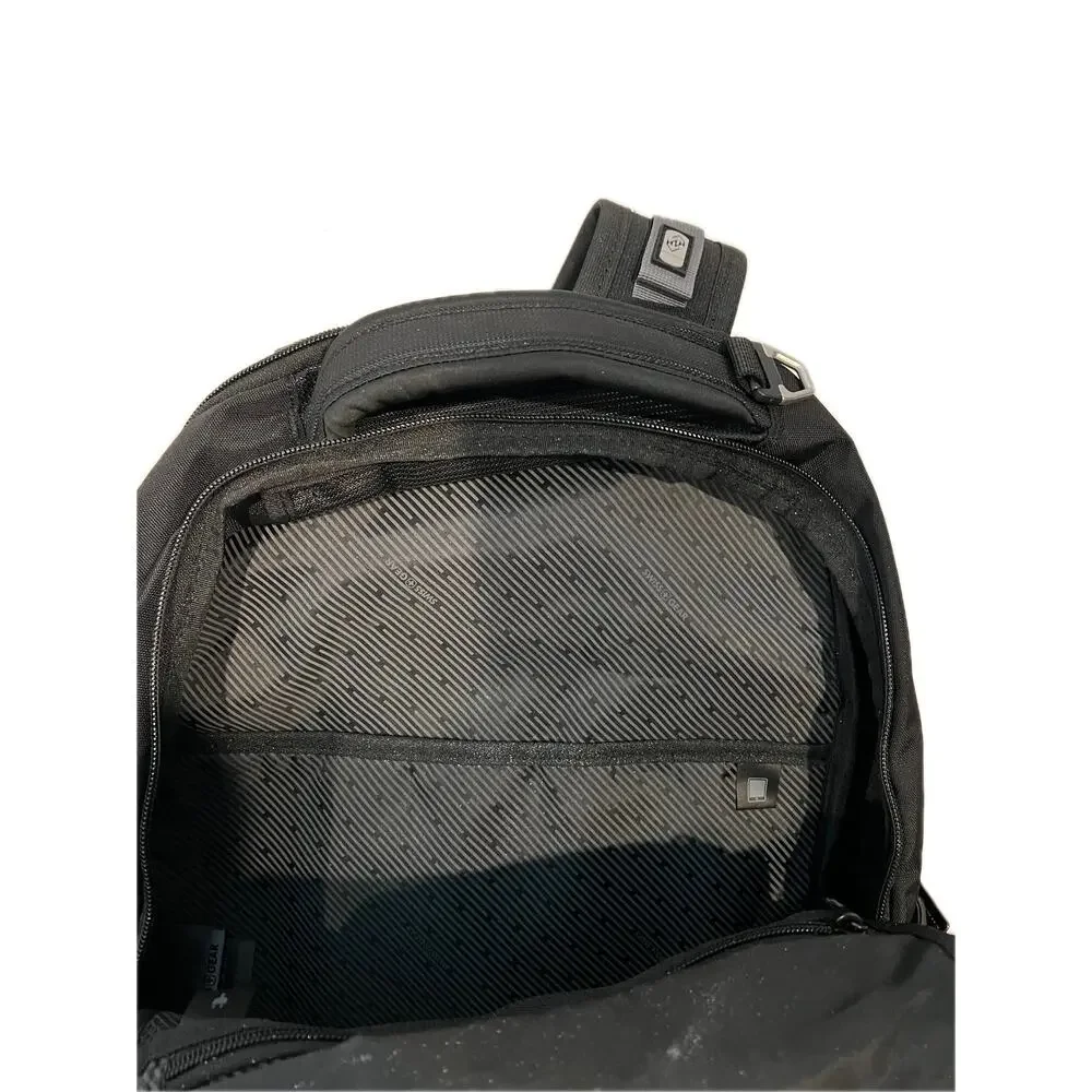 SwissGear laptop 18