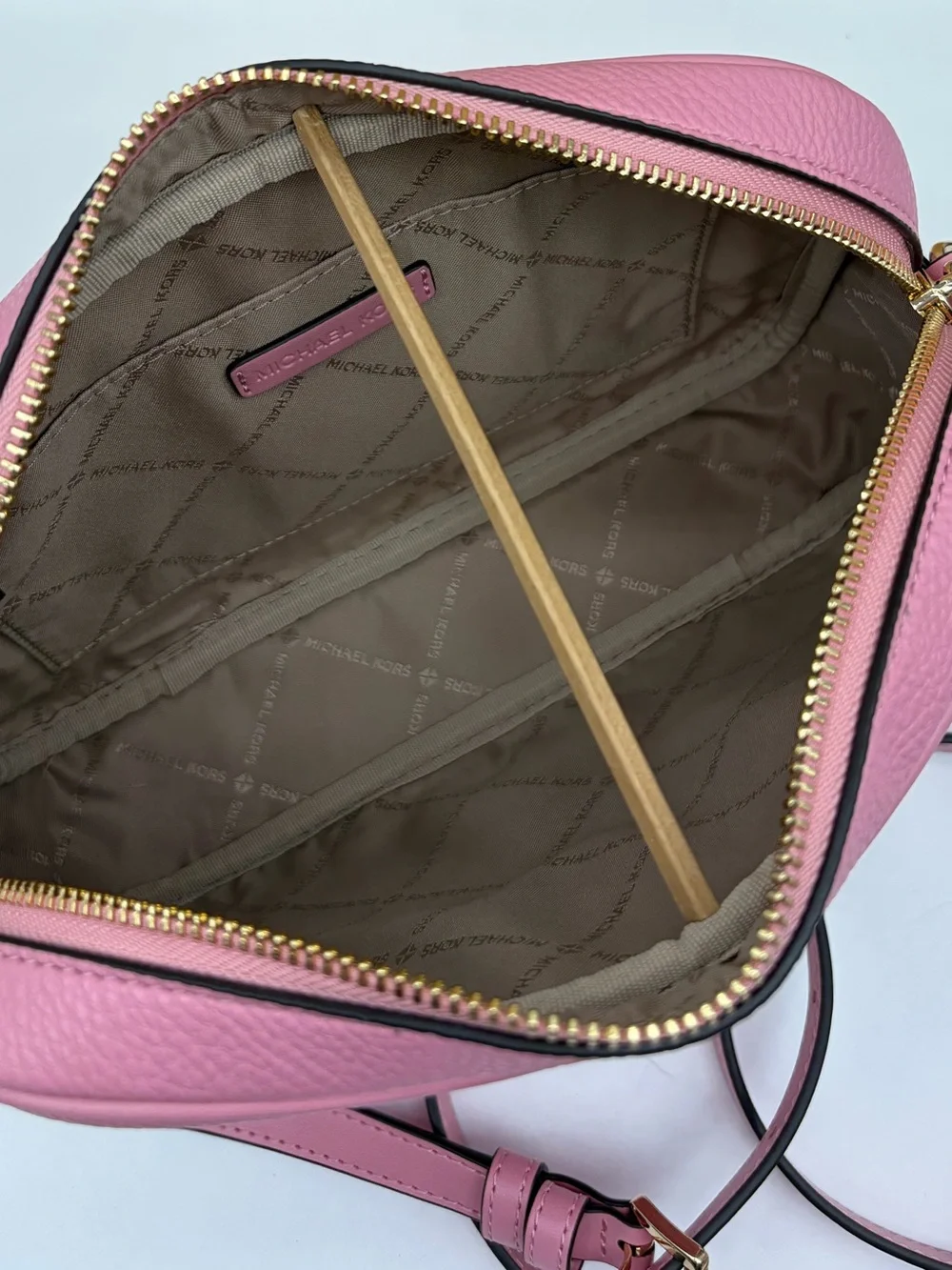 Michael Kors compact michael