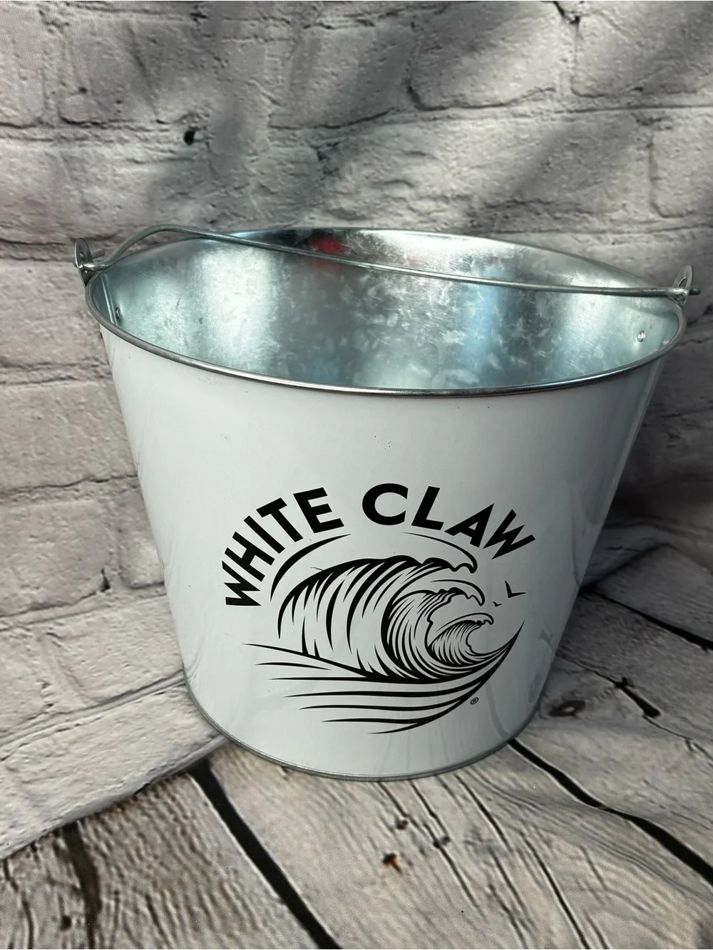 White Claw Hard Seltzer Can Metal Bucket Ice Pail Cold Drinks Bar Babe Cave GUC‎