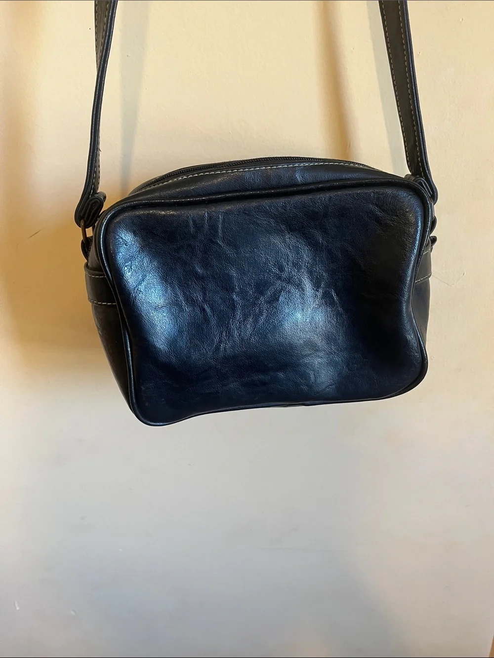 Mitzi compact black