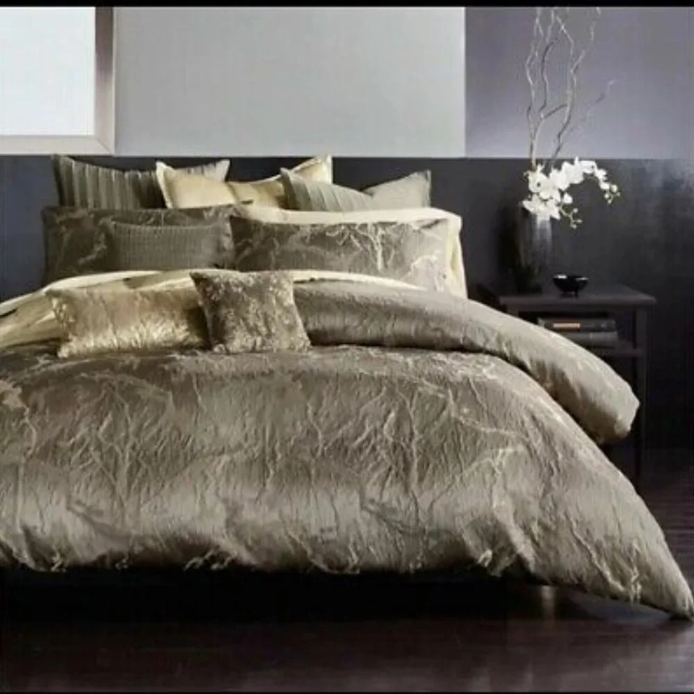 Donna Karan nights detail
