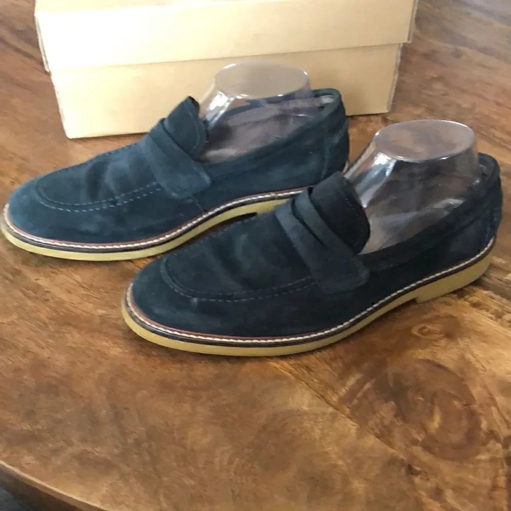 Men’s Banana Republic Black Suede Loafers size 7