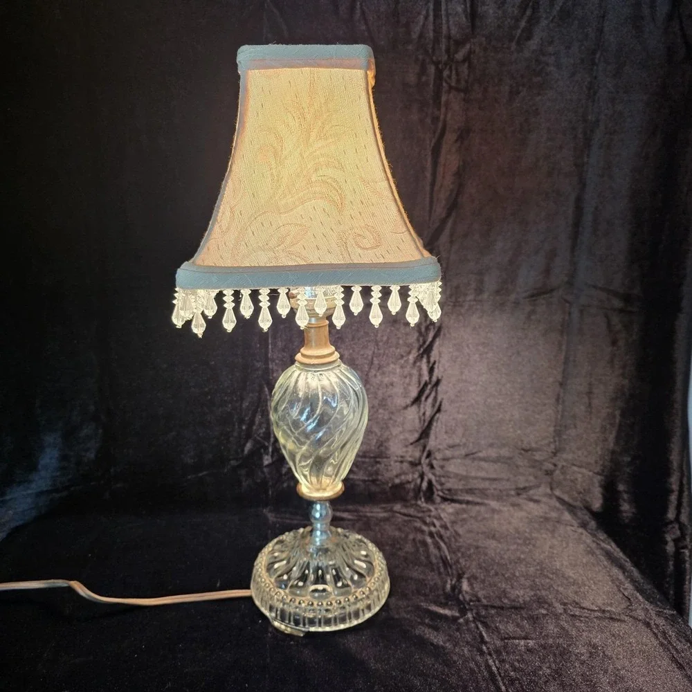 The Unbranded Brand vintage swirl