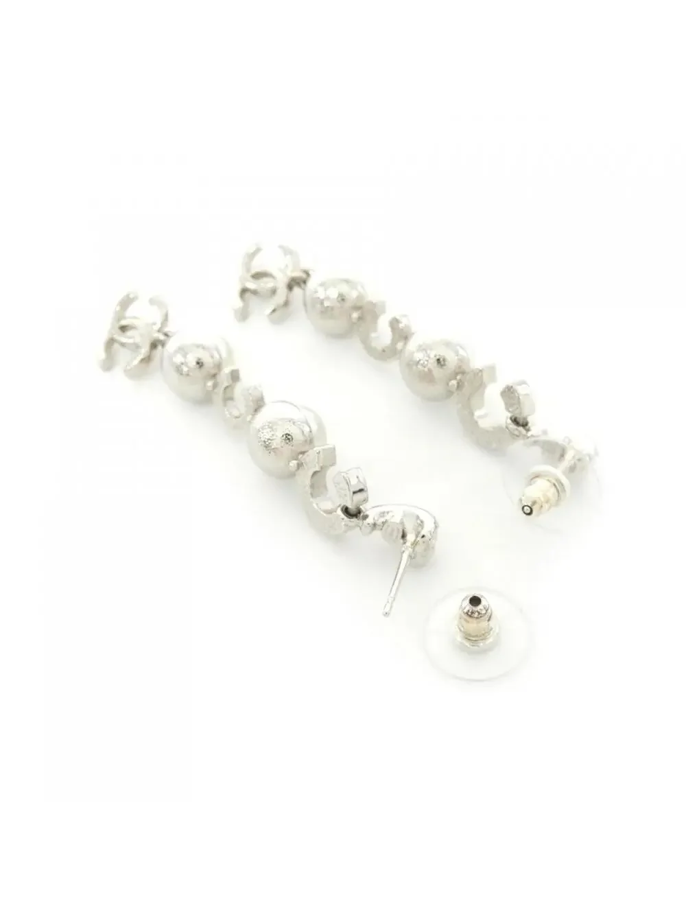 CHANEL elevate your