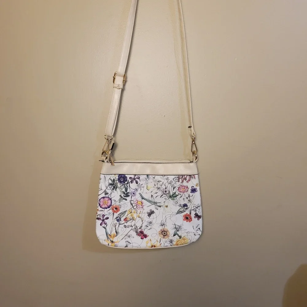 N/A cream faux