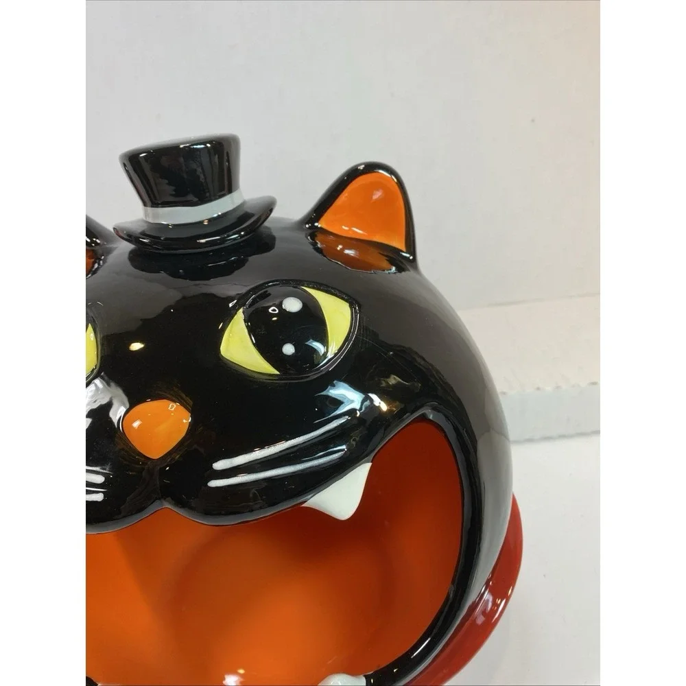 Members Mark black cat