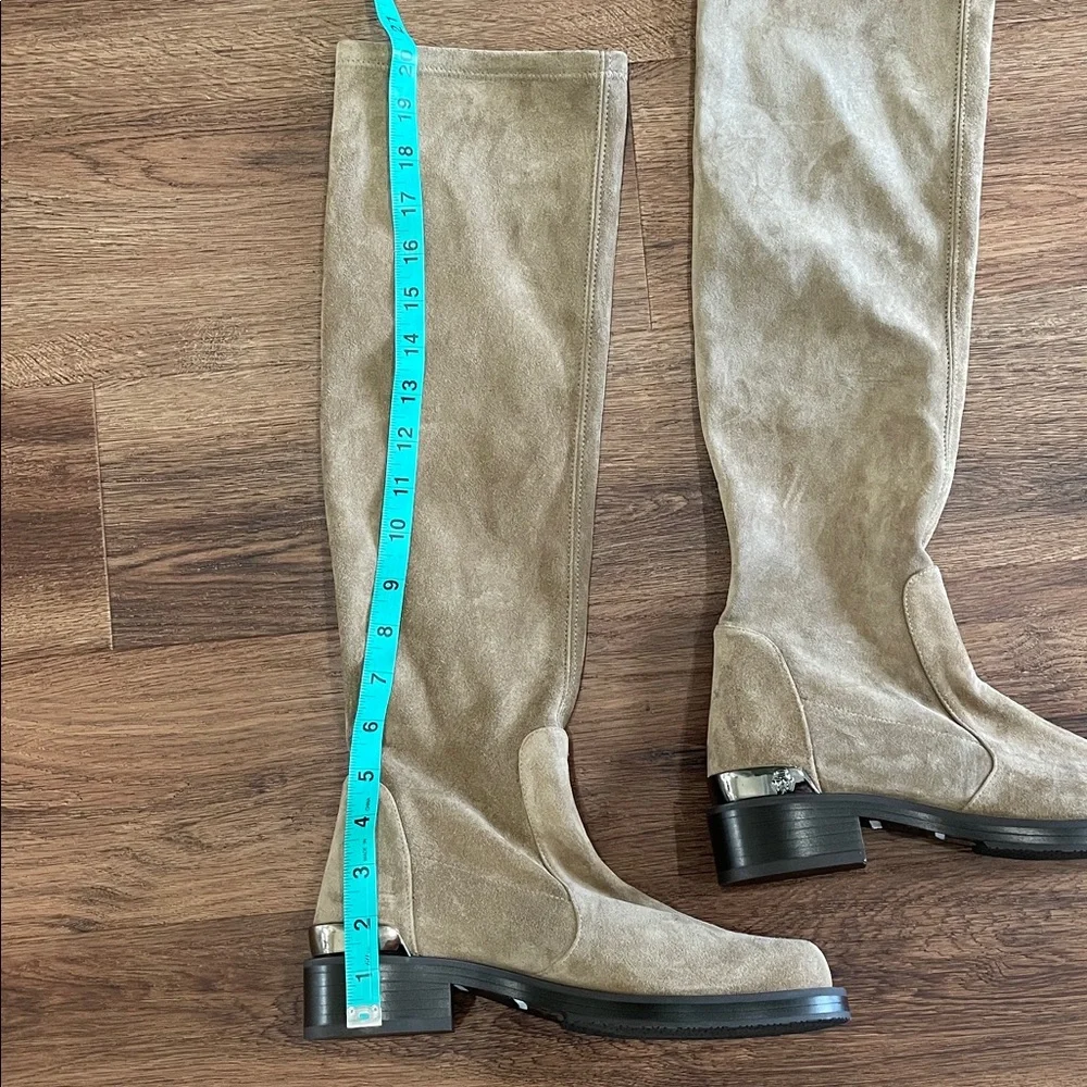 Stuart Weitzman new never