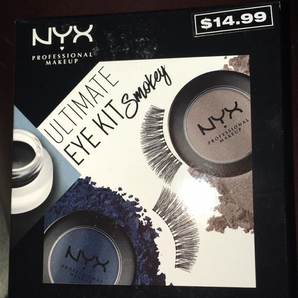 💕NYX Professional makeup-ultimate eye kit Smokey
