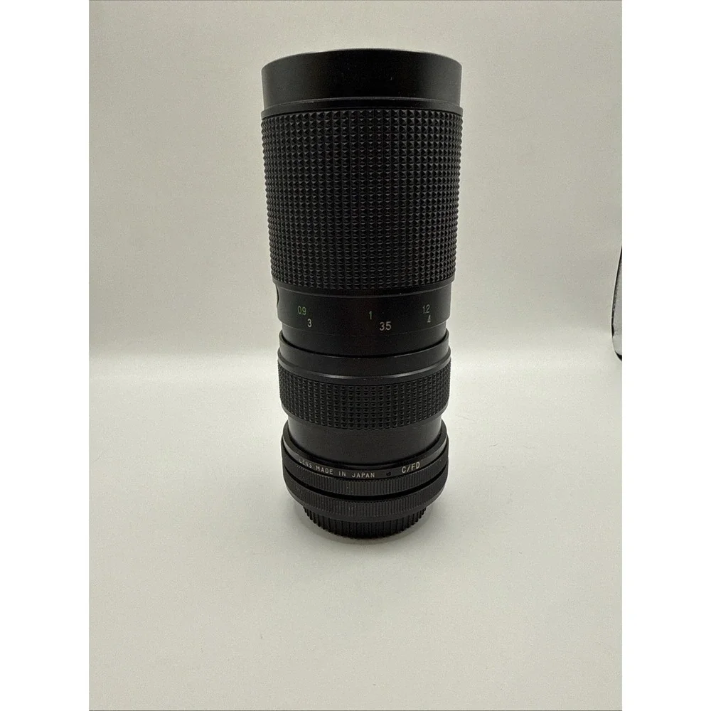 Vivitar 100-200mm 4.0 Close Focusing Auto Zoom Lens - Vintage - Pre-Owned