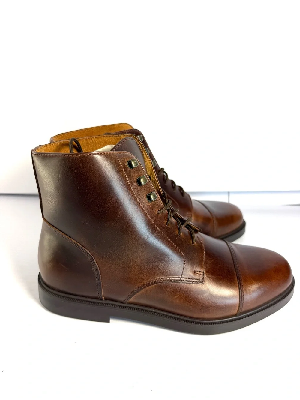 Thornton Bay￼ classic brown