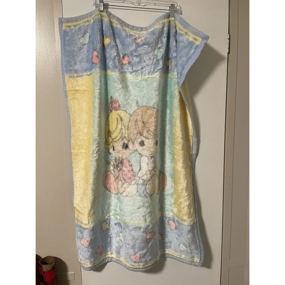 Vintage Precious Moments Girl Boy Hearts Throw Crib Soft Blanket 29