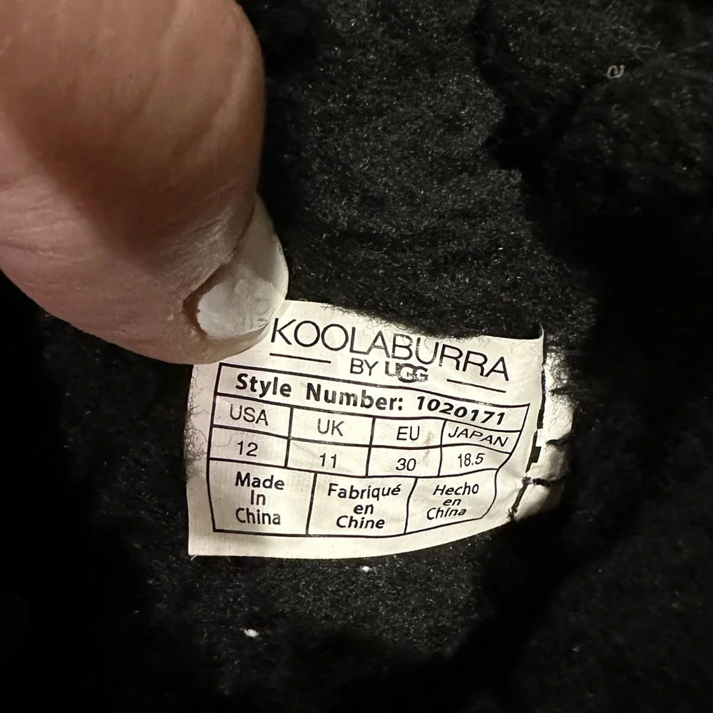 Koolaburra good used