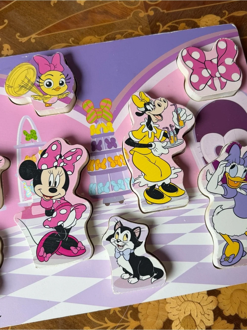 Melissa & Doug super cute